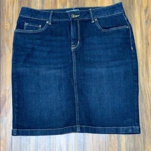 NWOT Sonoma Denim skirt size 8